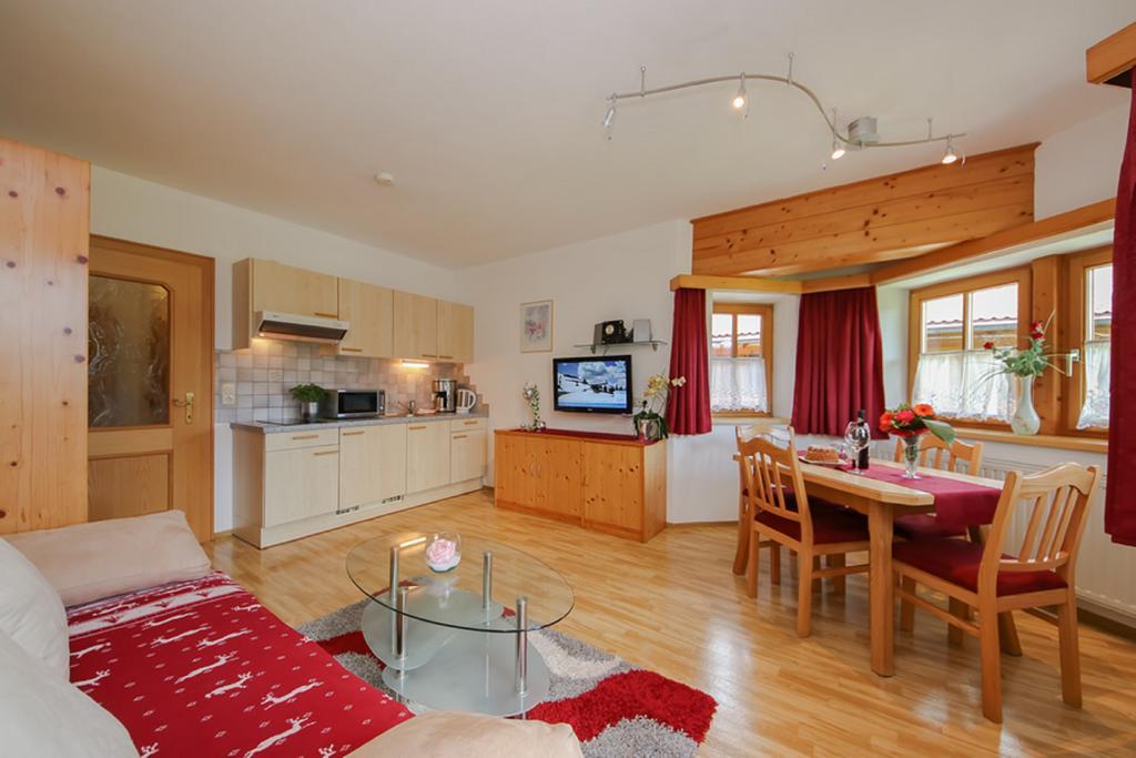 Appartement Haus Breithornblick à Maria Alm Extérieur photo